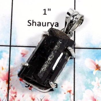 Black Tourmaline-I SPS883-Dazzling Black Tourmaline Prong Setting Pendant 925 Sterling Silver