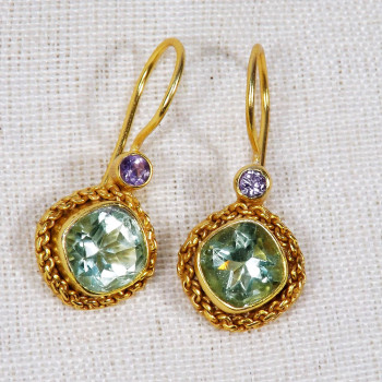 Green Amethyst, Amethyst F - BGE998-8mm Cushion with 3mm Round 18 crt Gold Plated 925 Sterlin