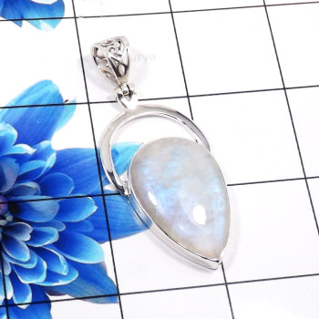 Rainbow Moonstone D - SSP879-Charming New Look Company Made Pendants 925 Sterling Silv