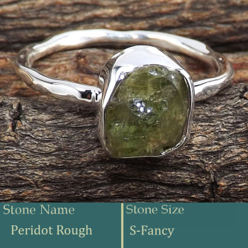 Peridot Rough A - SRR987-Charming Party Wear 925 Silver Ring Rough Gemstone Wholes
